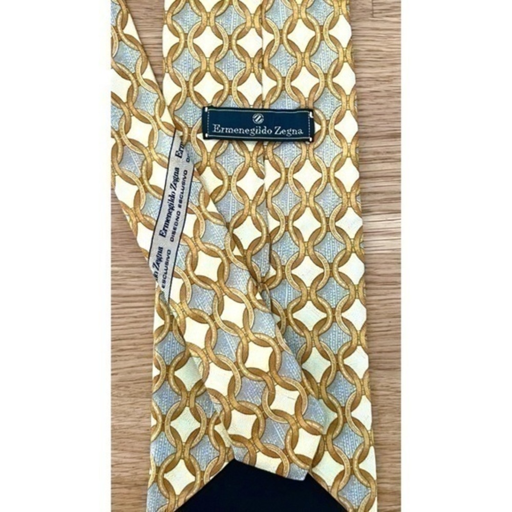 Ermenegildo Zegna Tie, 100% Silk, Like New Condition